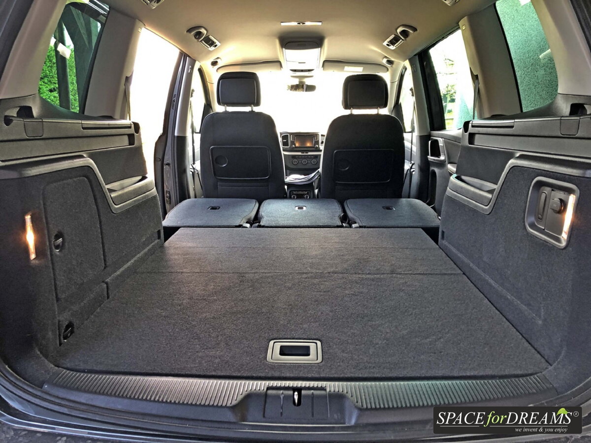 Seat Alhambra Kofferraum Mae