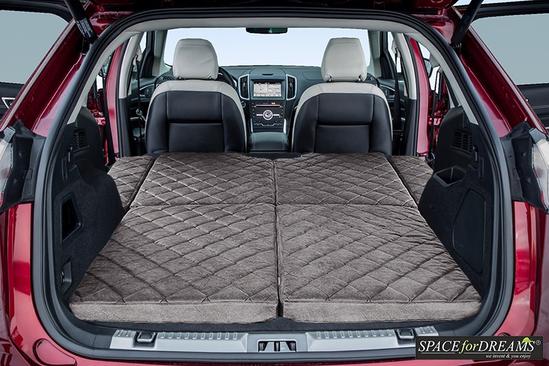 Sleeping in the car Ford Edge