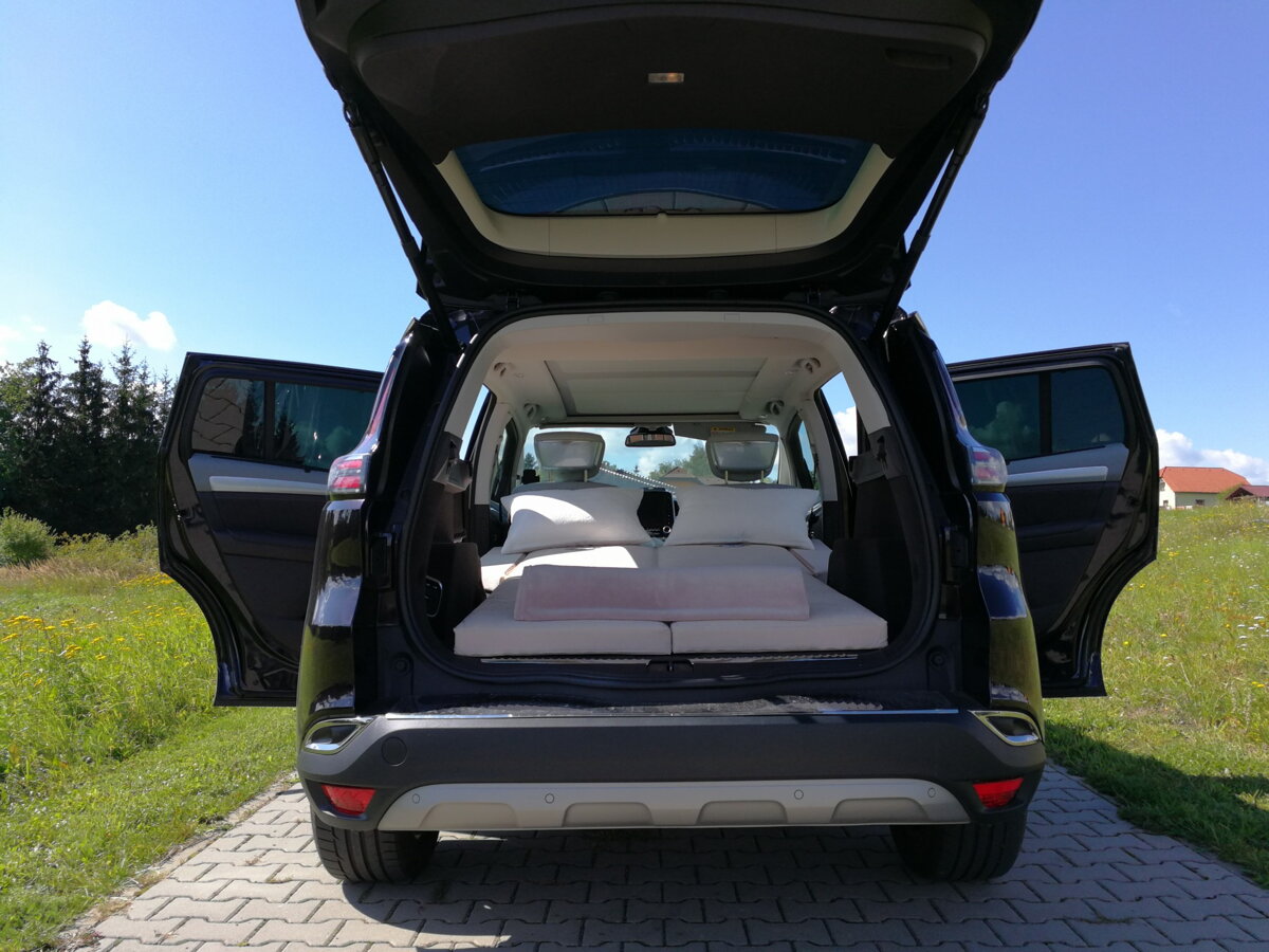 2017 Hyundai Santa Fe >> Sleeping in the car Renault New ESPACE 2017 Hyundai Santa Fe >> Sleeping in the car Renault New ESPACE