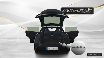 Exactly 98cm of space between the wheel arches guarantees that our shape-retaining foam folding mattress fits with millimeter precision and doesn't slide side-to-side like slippery air beds.