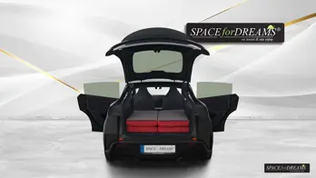 Here the foam solution lies directly on the seats; even without the S4D system, it insulates superbly against the cold, something a simple air mattress on an icy car floor can never achieve