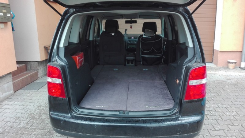 Volvo V60 Cross Country >> Sleeping in the car Volkswagen Touran Volvo V60 Cross Country >> Sleeping in the car Volkswagen Touran